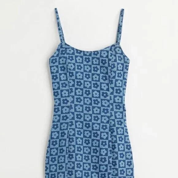 H&M | Dresses | H M Fitted Flowery Denim Dress | Poshmark H&M | Dresses | H M Fitted Flowery Denim Dress | Poshmark